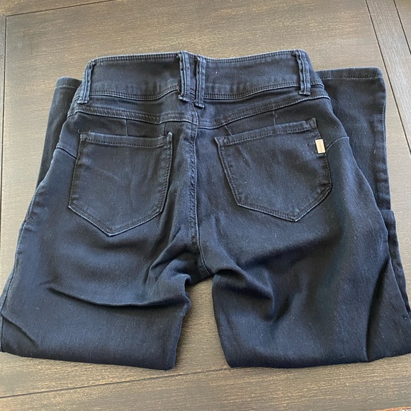 CAPRI - Picture 2 of 4